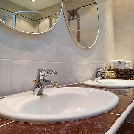 Апартаменти Alpenflair Mit Bergblick - Inkl Parkplatz #8 Інсбрук