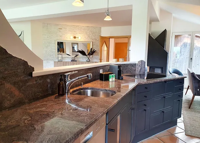 Alpenflair Mit Bergblick - Inkl Parkplatz #8 Інсбрук